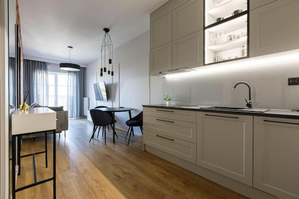 Golden Apartments Wroclaw - Great Location - Cozy And Bright&Janapawla19 Exterior foto